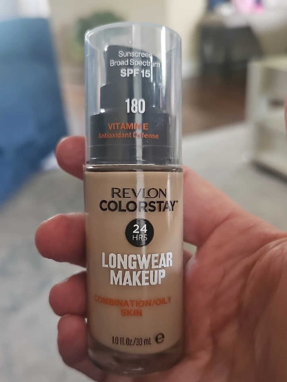 Revlon ColorStay Longwear Makeup - Sand Beige 180